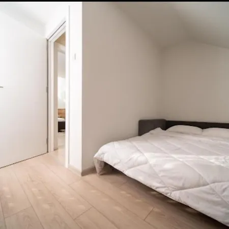 Villa Tom & Jerry Raska