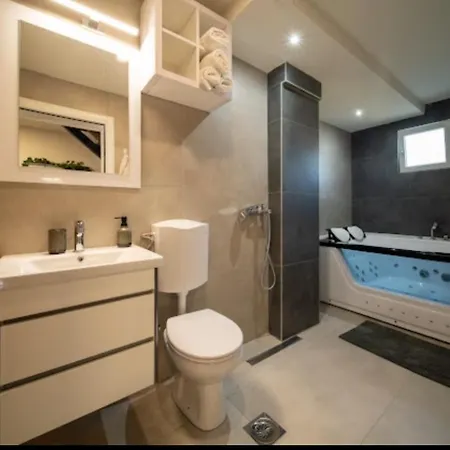 Villa Tom & Jerry Raska